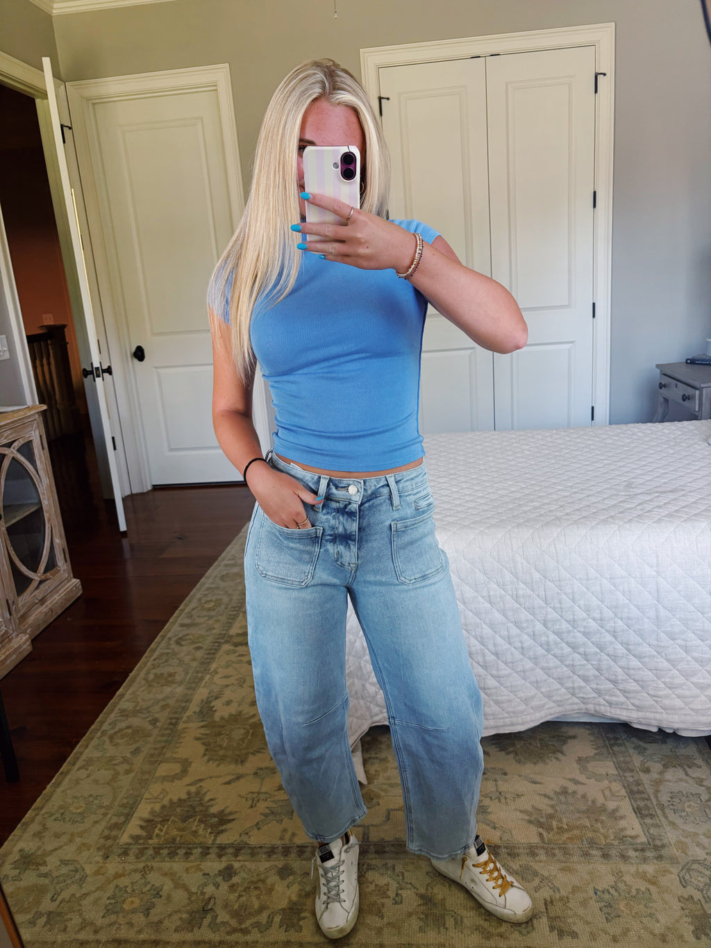 High Rise Pocket Patch Barrel Leg Jeans