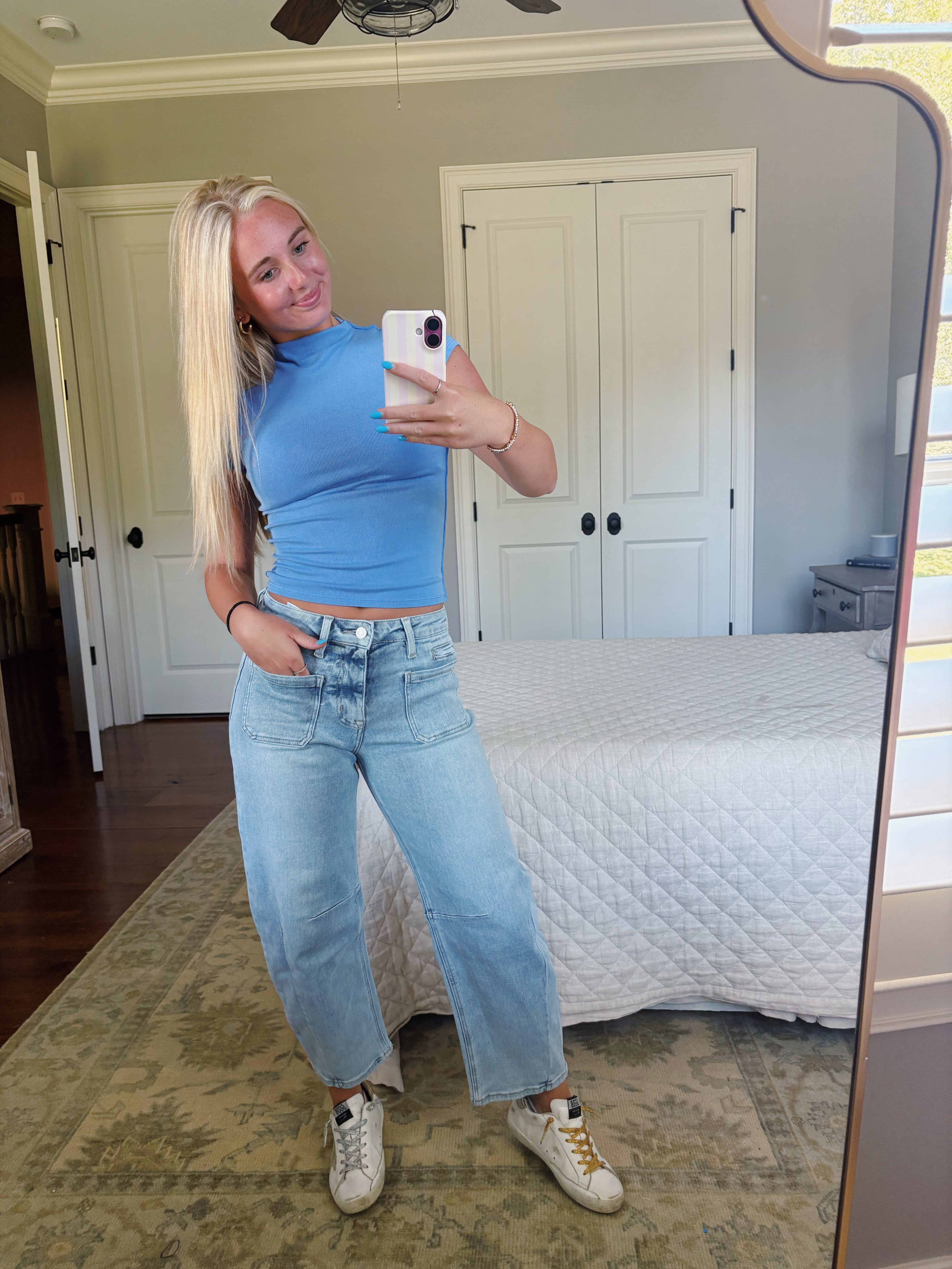 High Rise Pocket Patch Barrel Leg Jeans